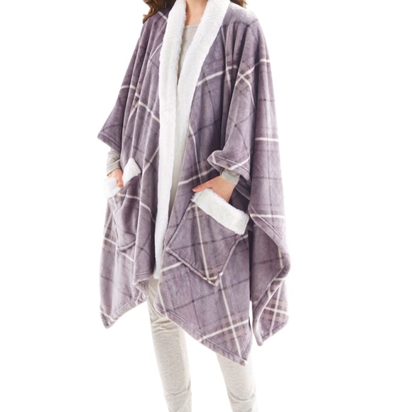 Charter Club Cozy Plush Wrap Robe Throw, 50" x 70" - Picture 1 of 3